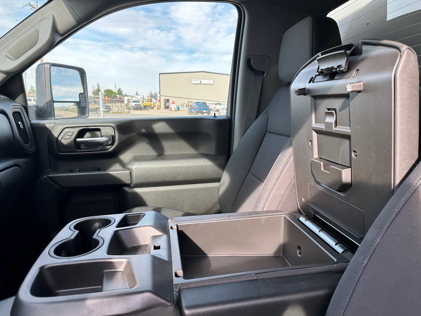 2025 Chevrolet Silverado HD 3500 4 WD – CDN & USA In Stock