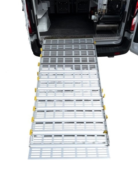Portable Roll-Up Aluminum Loading Ramp (HT751)