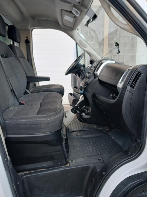 2019 Dodge ProMaster 3500 W/ Hypervac H2 Air Duct Truck 12 FT Body $70,000 CAD (Unit #77) - Image 5